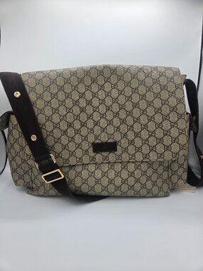Gucci GG Supreme Monogram Messenger Diaper Bag | Beige & Dark Brown | Complete